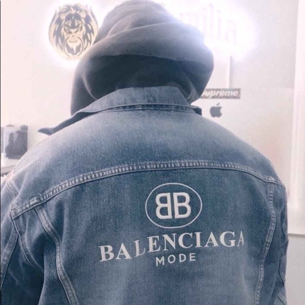 Used Oversized Balenciaga BB Mode Denim Jacket - Picture 12 of 12